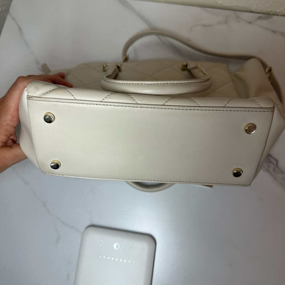 Kate Spade leather bag - Picture 5 of 9
